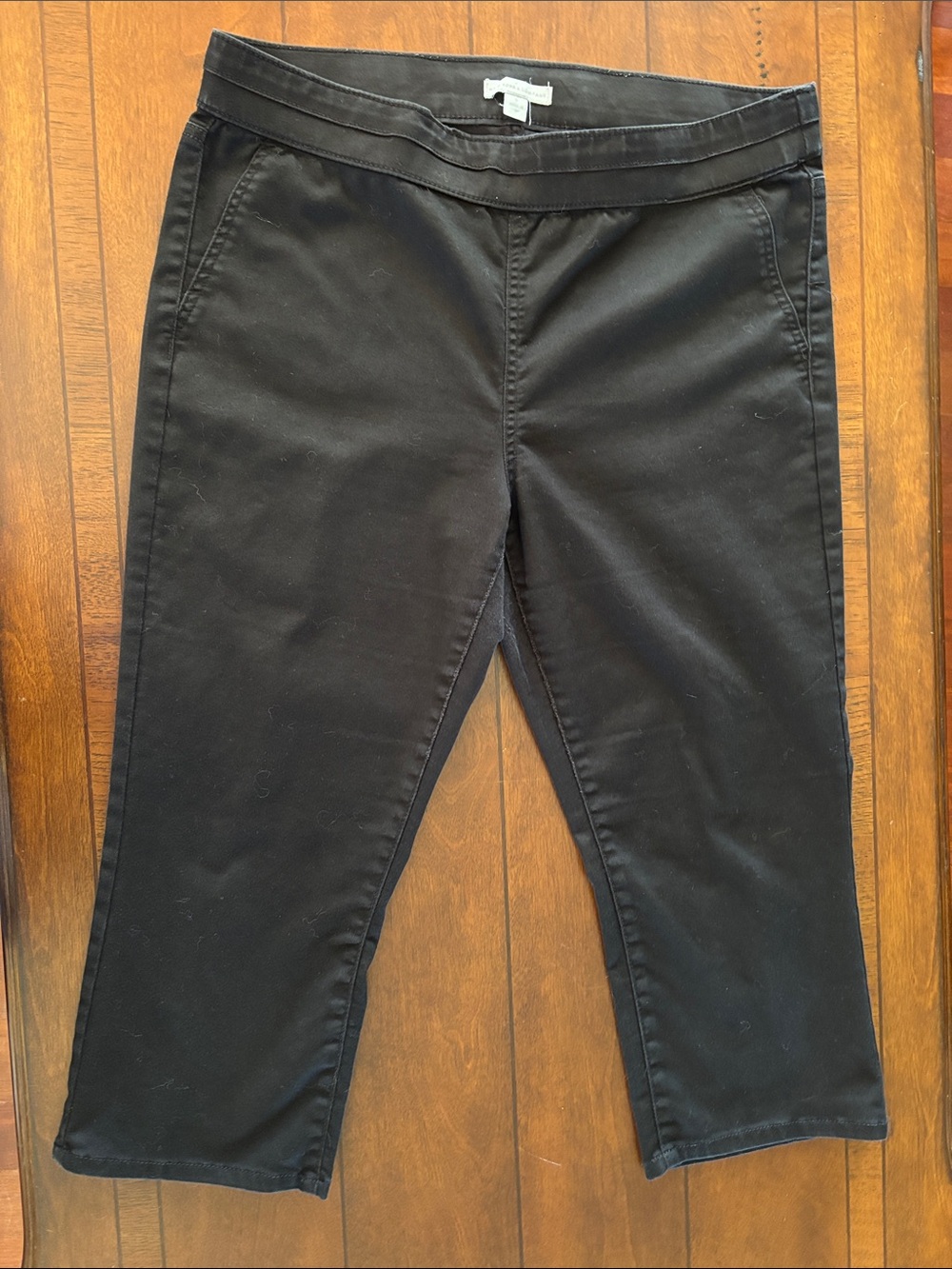 New York & Company Black Capri Pants - Slim Stretch Fit